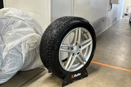 punainen Mercedes-Benz B 2016 kuva 10.