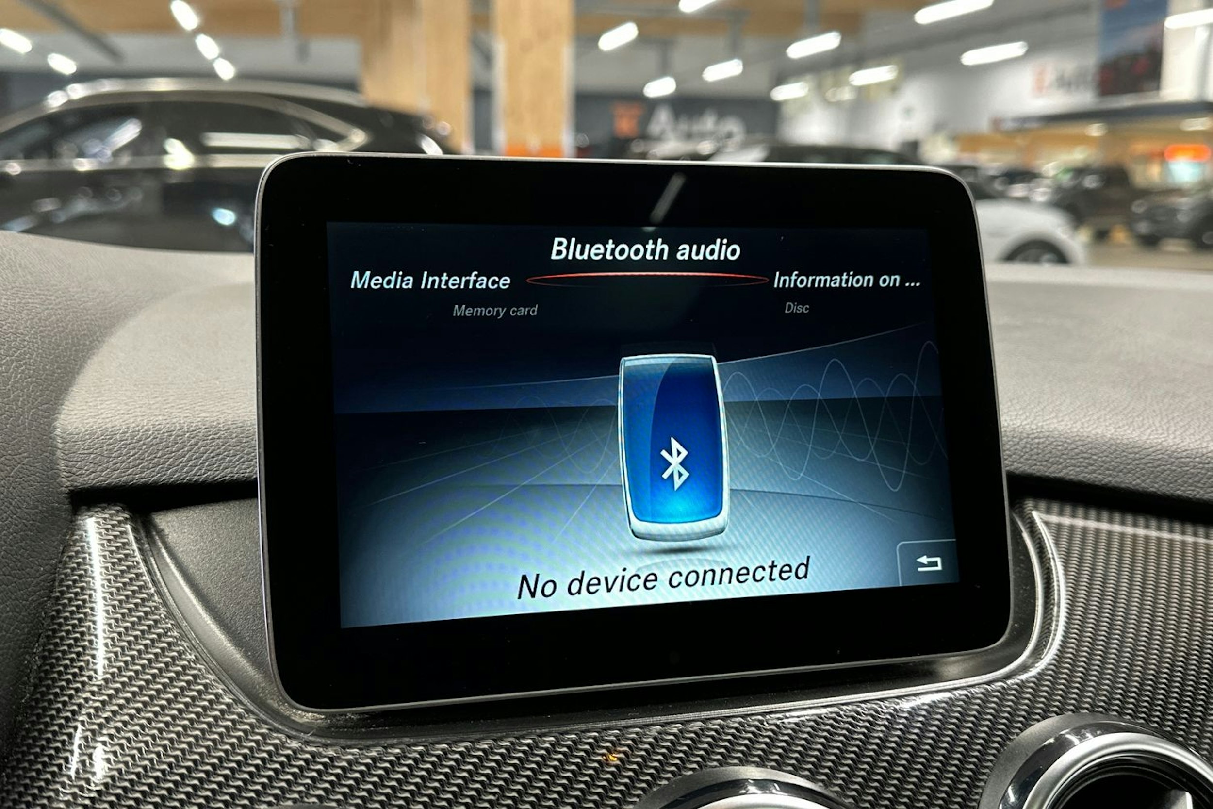 valkoinen Mercedes-Benz B 2017 kuva 20.
