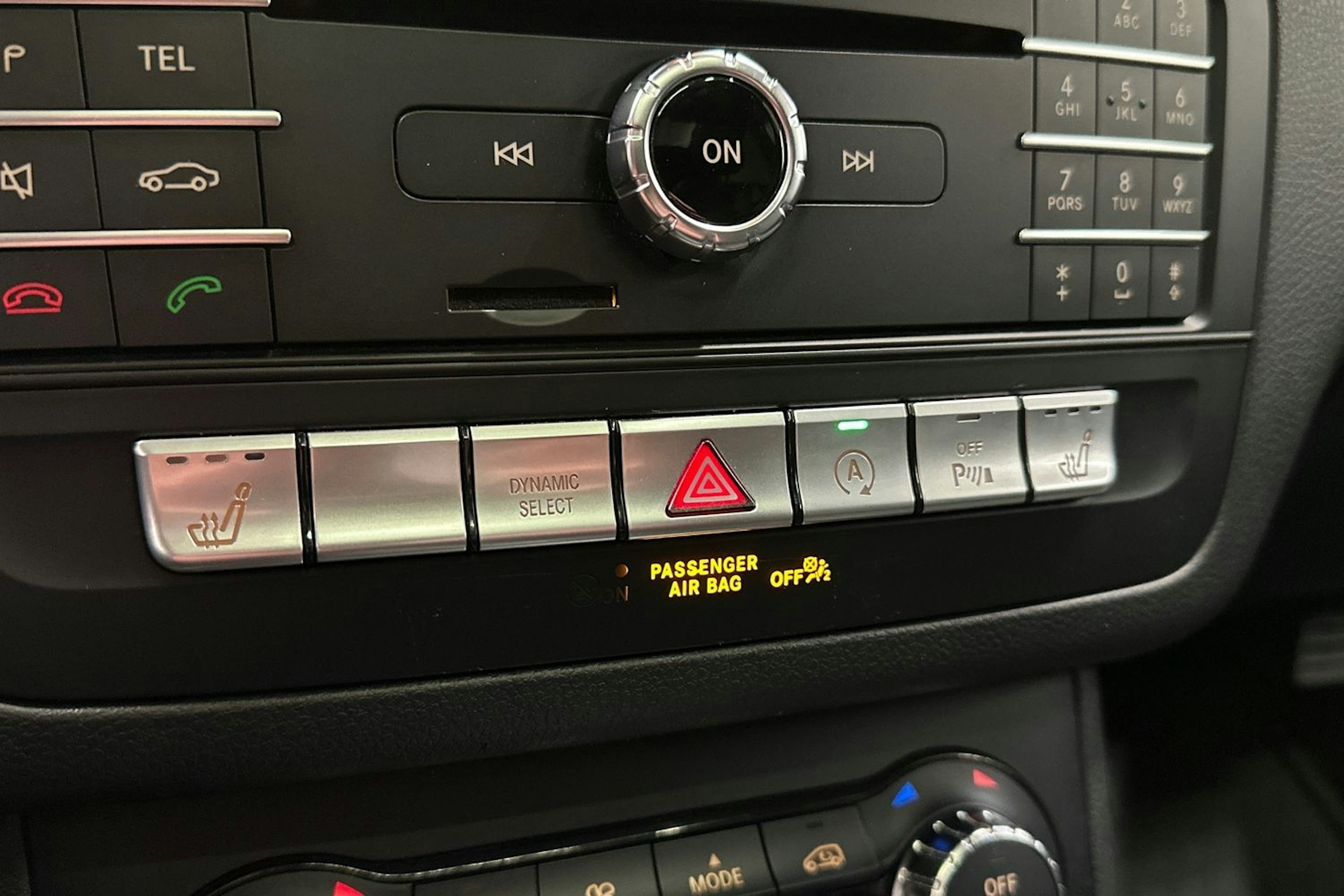 valkoinen Mercedes-Benz B 2017 kuva 21.