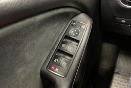valkoinen Mercedes-Benz B 2017 kuva 31.