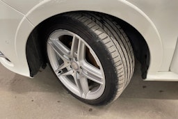 Valkoinen Mercedes-Benz B 2018 kuva 13.