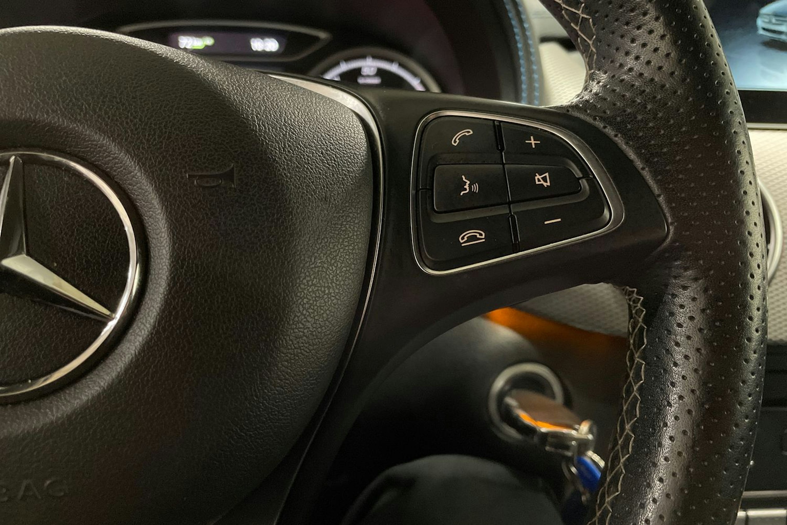 Valkoinen Mercedes-Benz B 2018 kuva 21.