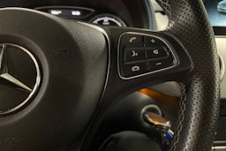 Valkoinen Mercedes-Benz B 2018 kuva 21.