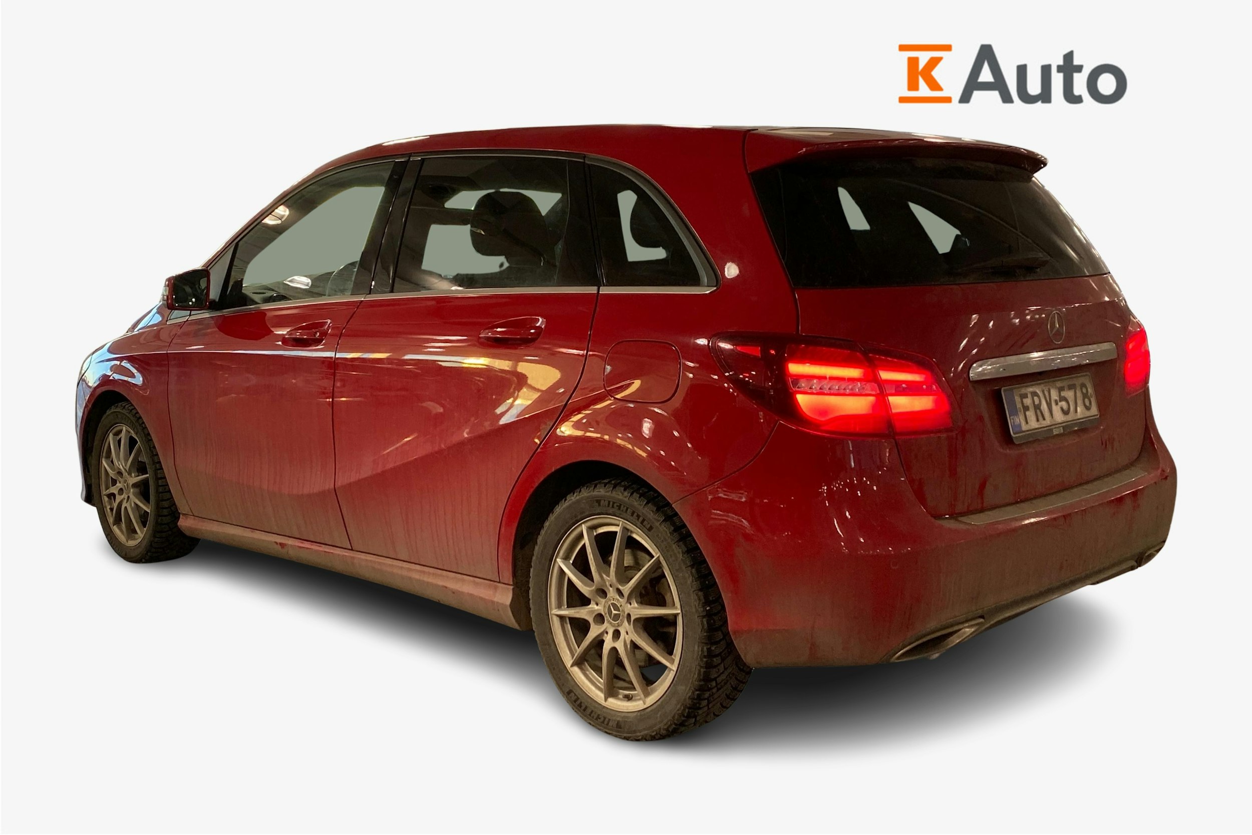 punainen Mercedes-Benz B 2018 kuva 2.