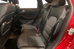 punainen Mercedes-Benz B 2018 kuva 10.