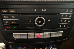 punainen Mercedes-Benz B 2018 kuva 20.