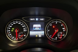 harmaa Mercedes-Benz B 2018 kuva 14.