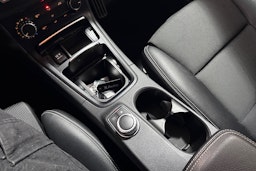 harmaa Mercedes-Benz B 2018 kuva 19.