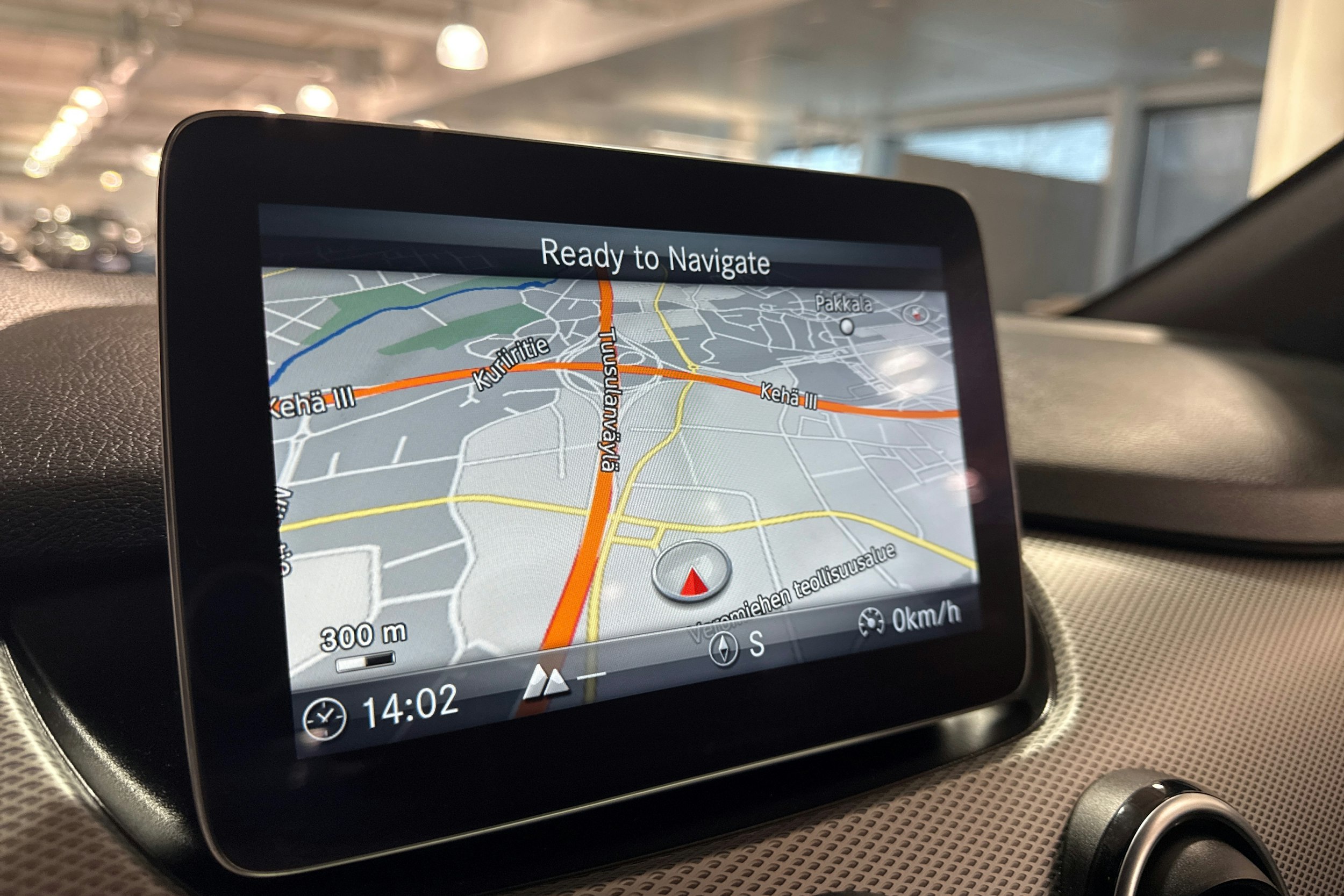 harmaa Mercedes-Benz B 2018 kuva 23.