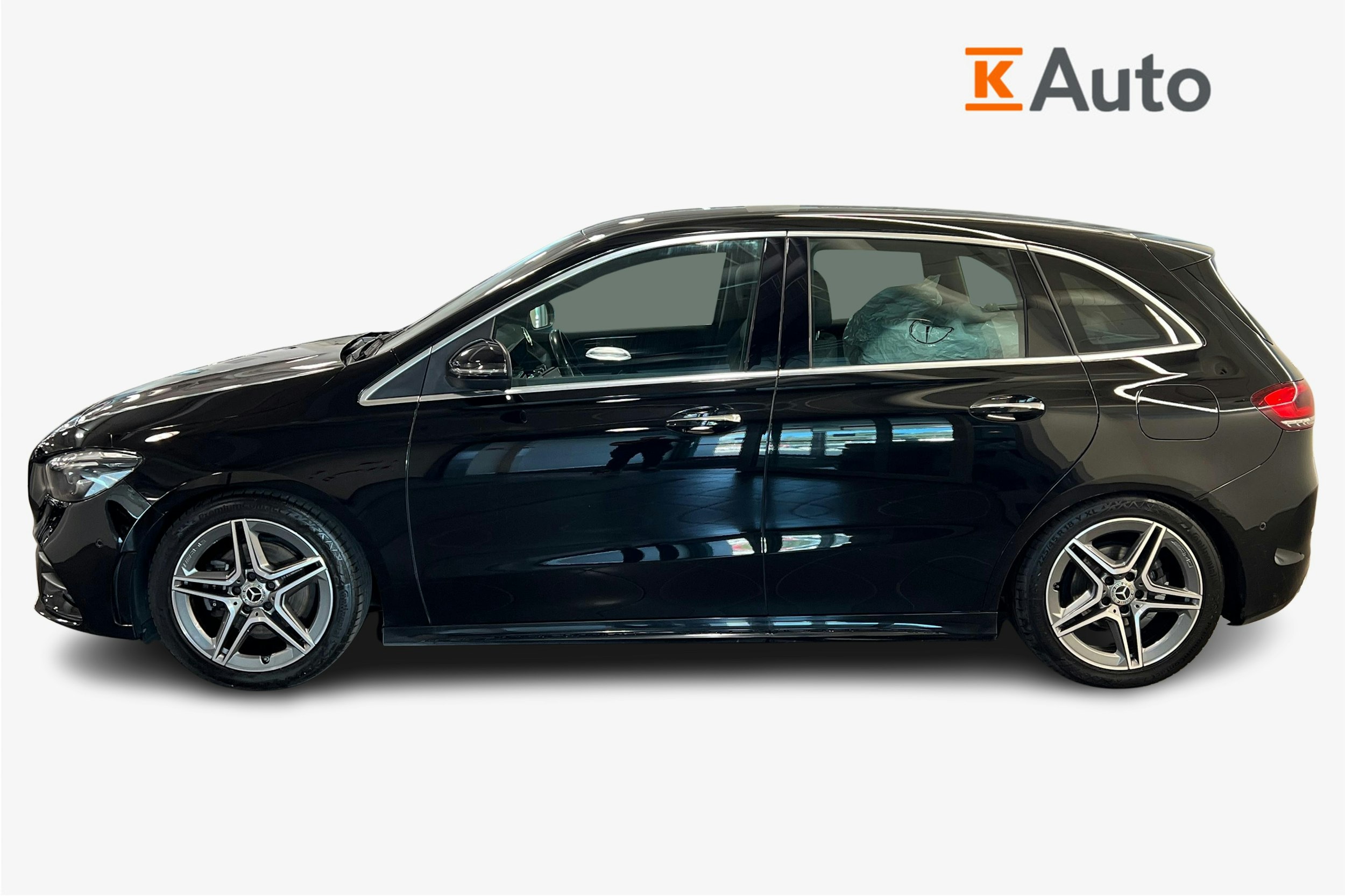 musta Mercedes-Benz B 2019 kuva 6.