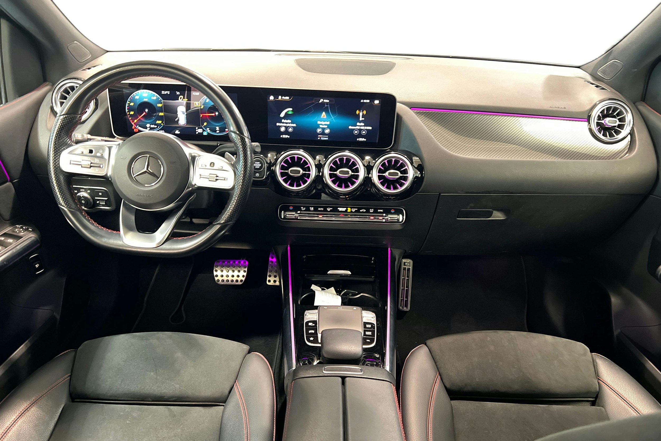 musta Mercedes-Benz B 2019 kuva 9.