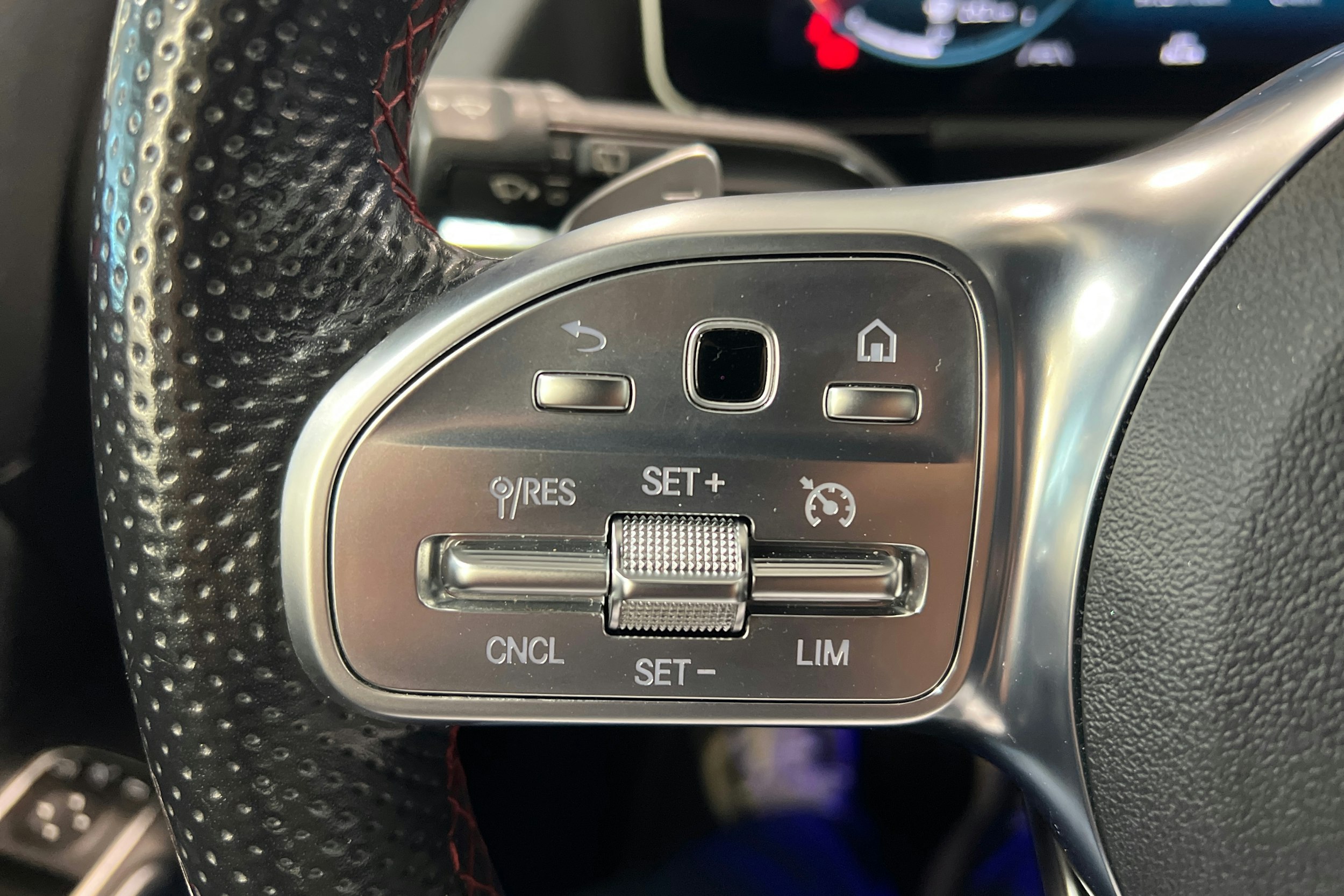 musta Mercedes-Benz B 2019 kuva 19.