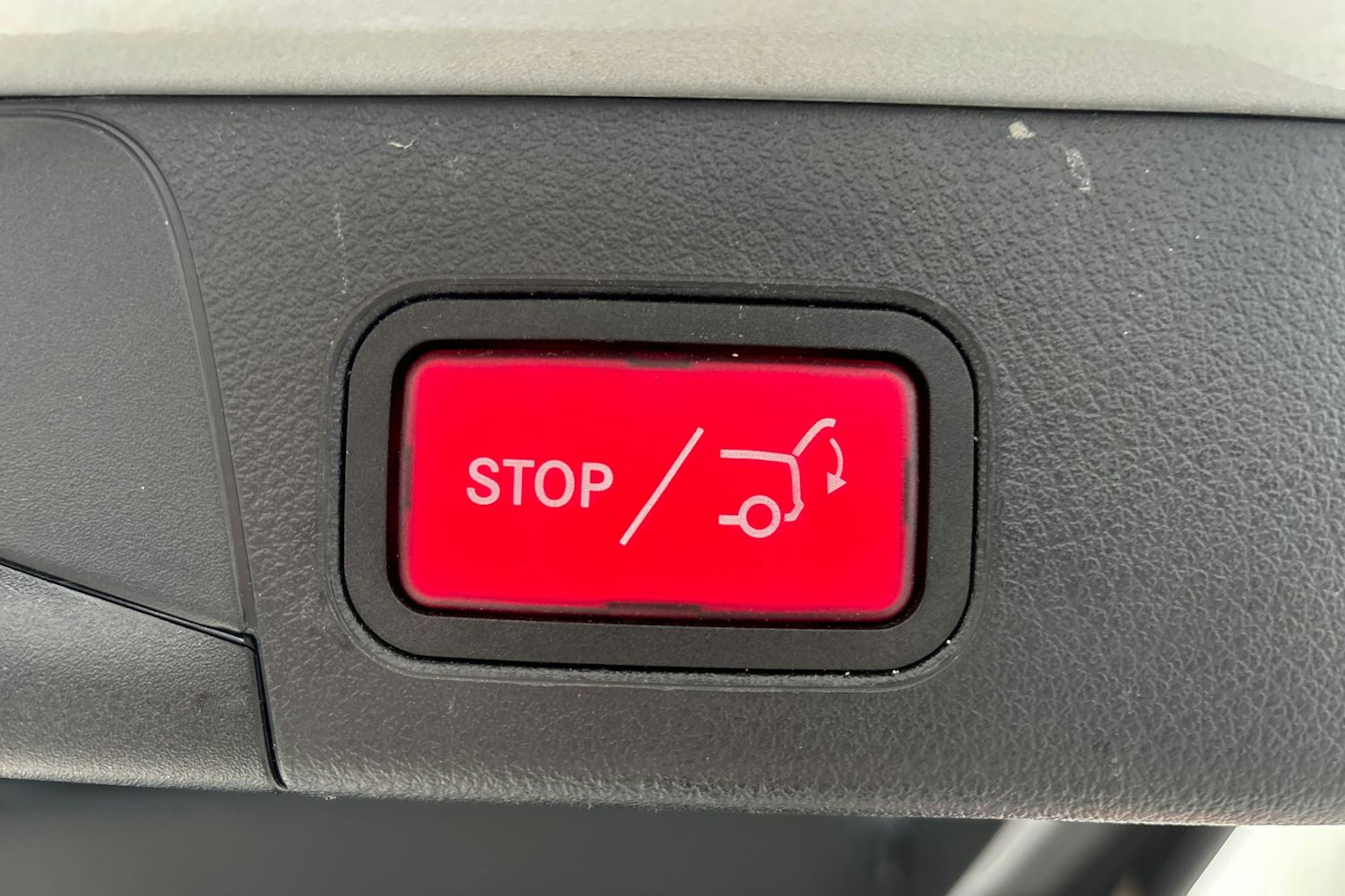 harmaa Mercedes-Benz B 2019 kuva 14.