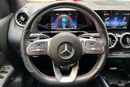 harmaa Mercedes-Benz B 2019 kuva 18.