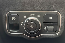 harmaa Mercedes-Benz B 2019 kuva 20.
