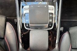 harmaa Mercedes-Benz B 2019 kuva 26.