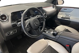 Sininen Mercedes-Benz B 2020 kuva 3.