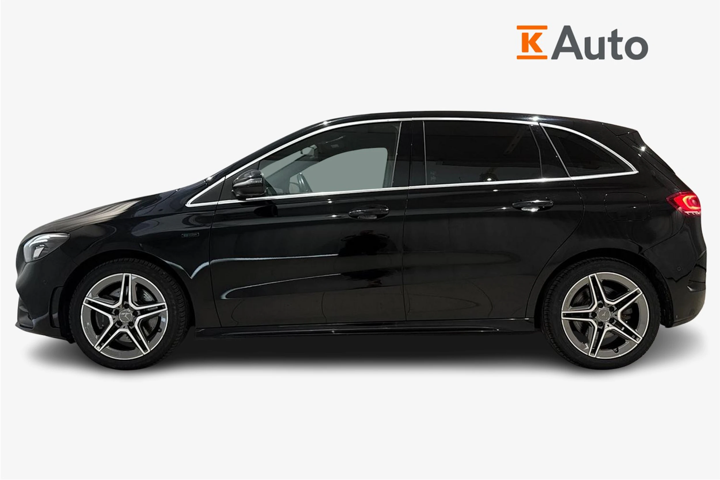 musta Mercedes-Benz B 2021 kuva 5.