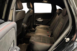 musta Mercedes-Benz B 2021 kuva 8.