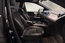musta Mercedes-Benz B 2021 kuva 13.