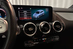 musta Mercedes-Benz B 2021 kuva 21.