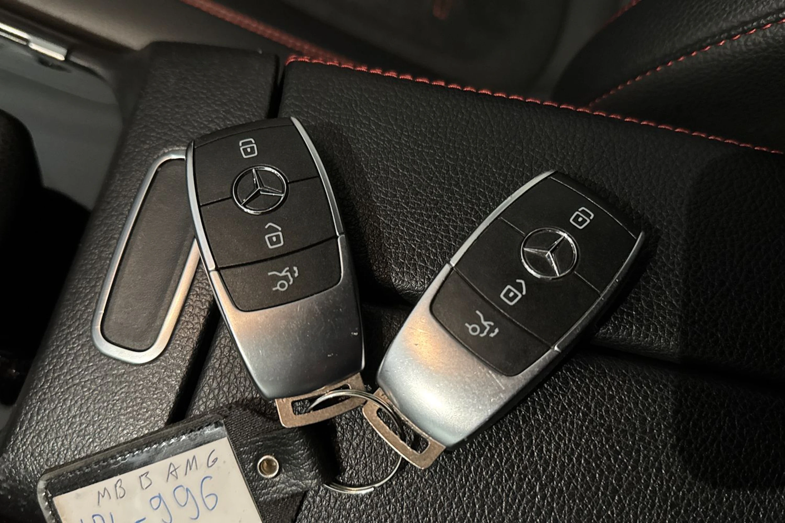 musta Mercedes-Benz B 2021 kuva 23.