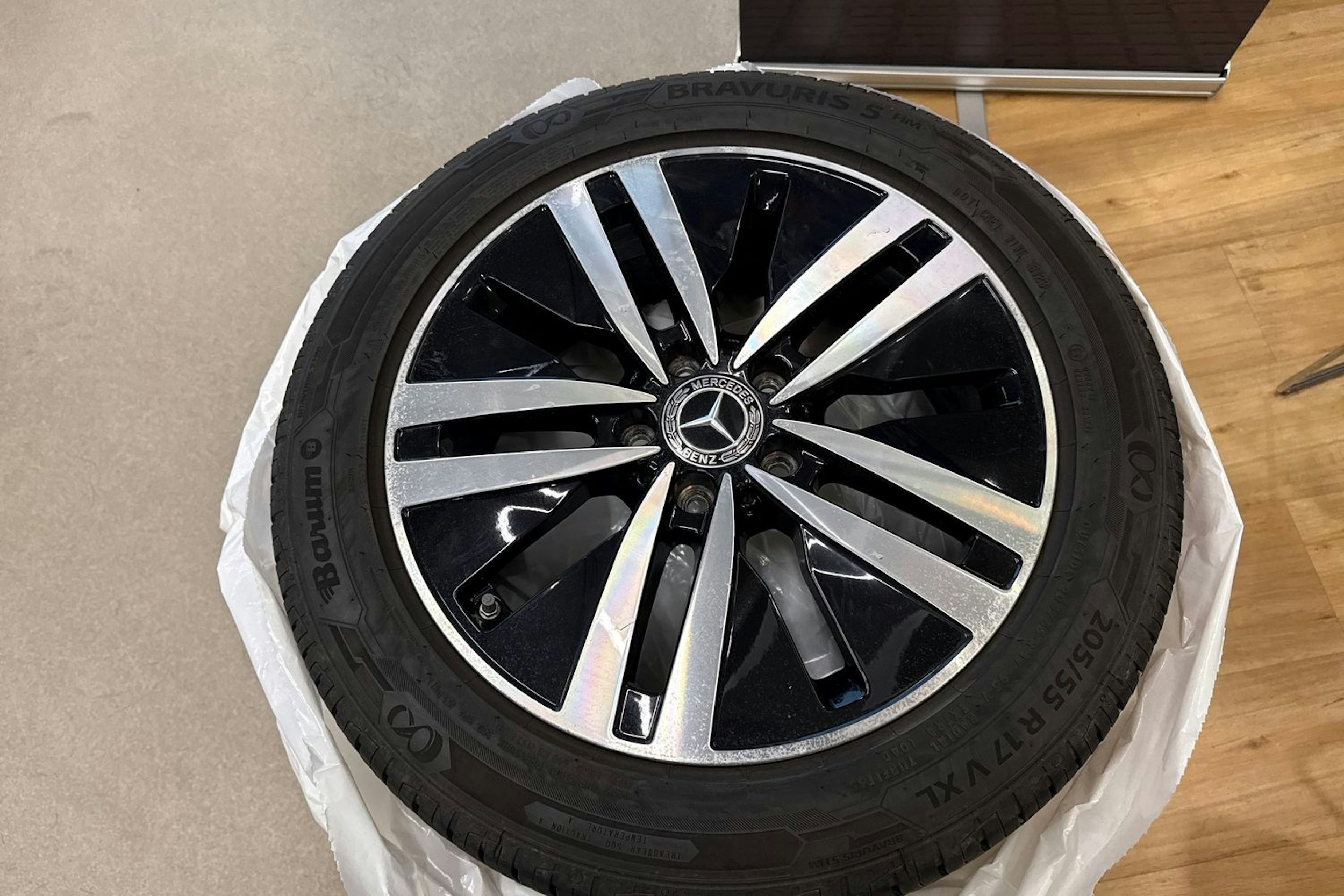 Valkoinen Mercedes-Benz B 2022 kuva 18.