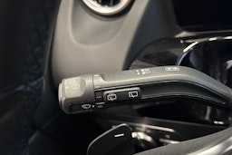 Valkoinen Mercedes-Benz B 2022 kuva 28.