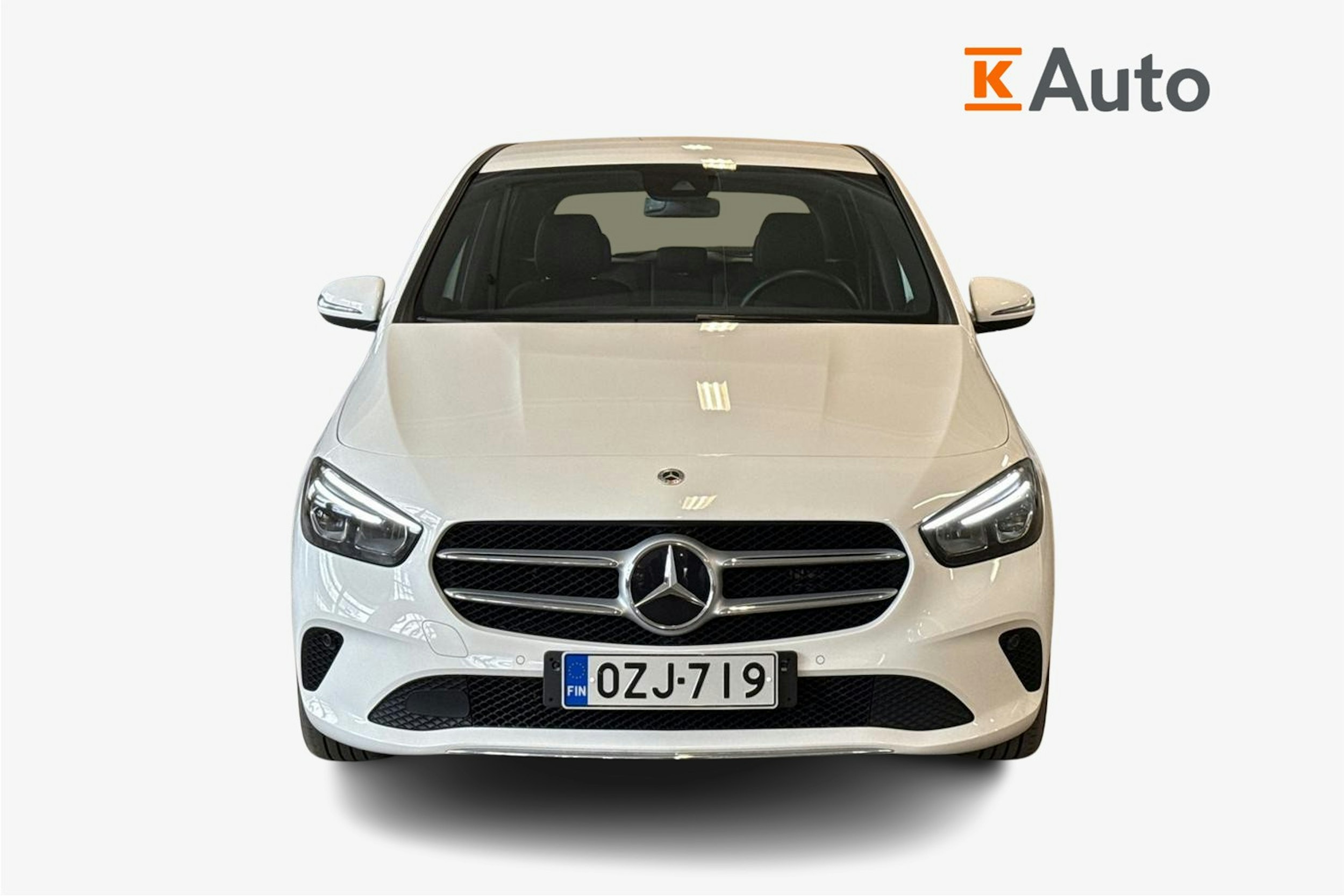 valkoinen Mercedes-Benz B 2022 kuva 5.