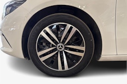 valkoinen Mercedes-Benz B 2022 kuva 11.