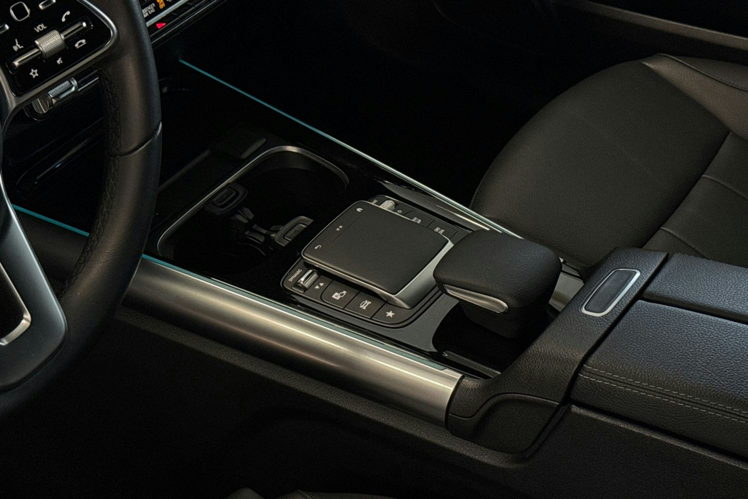 valkoinen Mercedes-Benz B 2022 kuva 24.