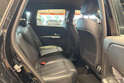 musta Mercedes-Benz B 2023 kuva 12.