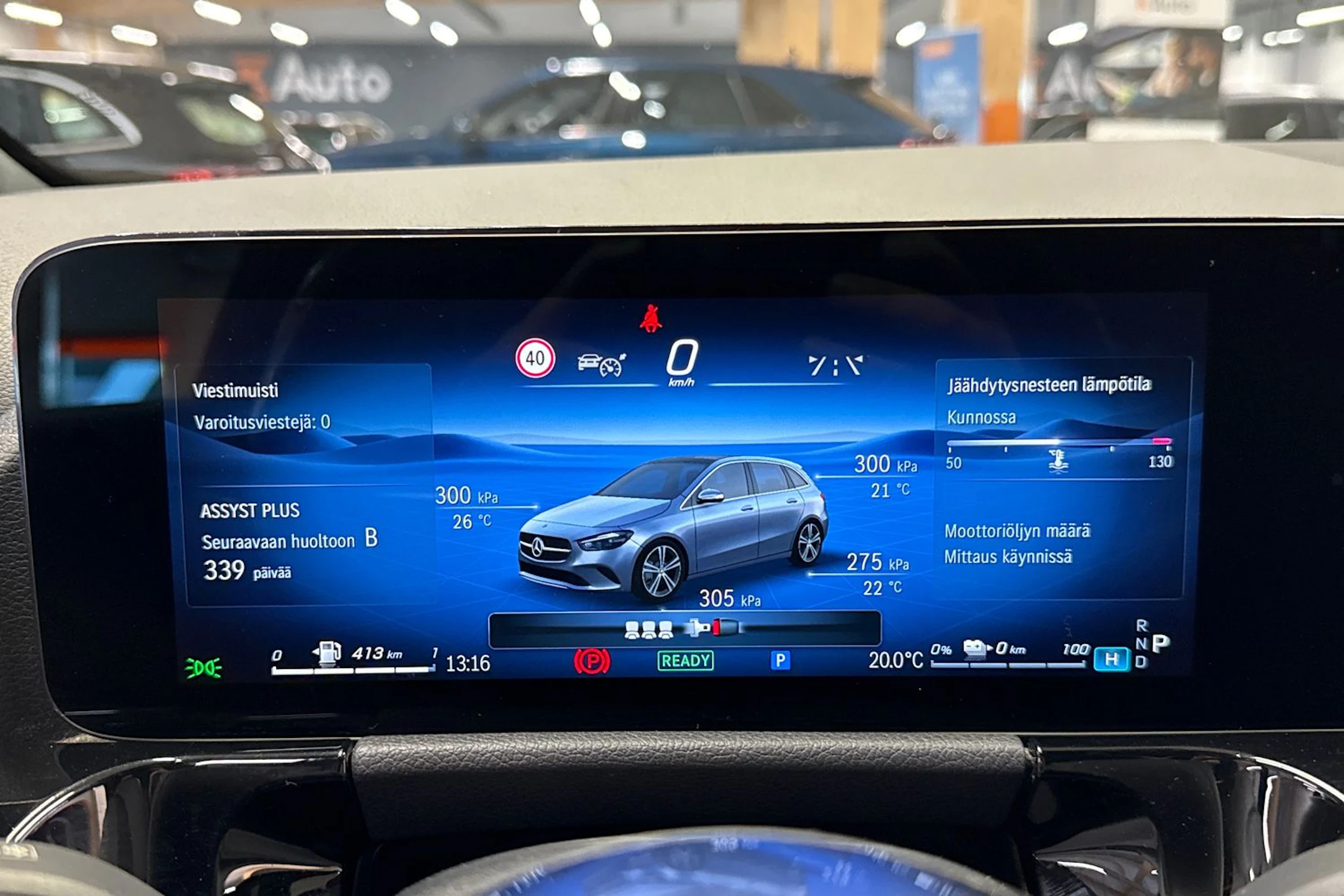 musta Mercedes-Benz B 2023 kuva 13.