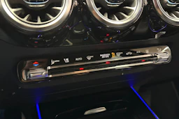 musta Mercedes-Benz B 2023 kuva 23.