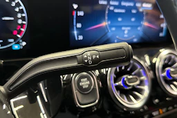 musta Mercedes-Benz B 2023 kuva 28.