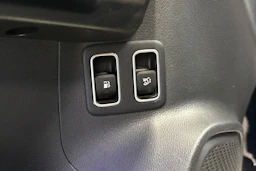 musta Mercedes-Benz B 2023 kuva 33.