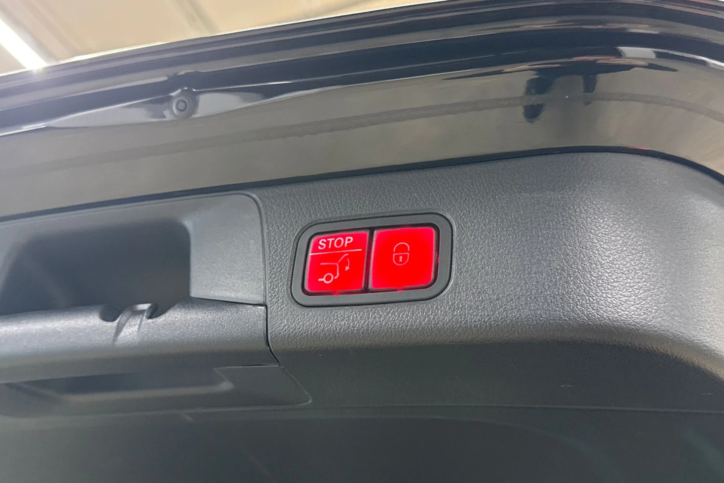 musta Mercedes-Benz B 2023 kuva 35.