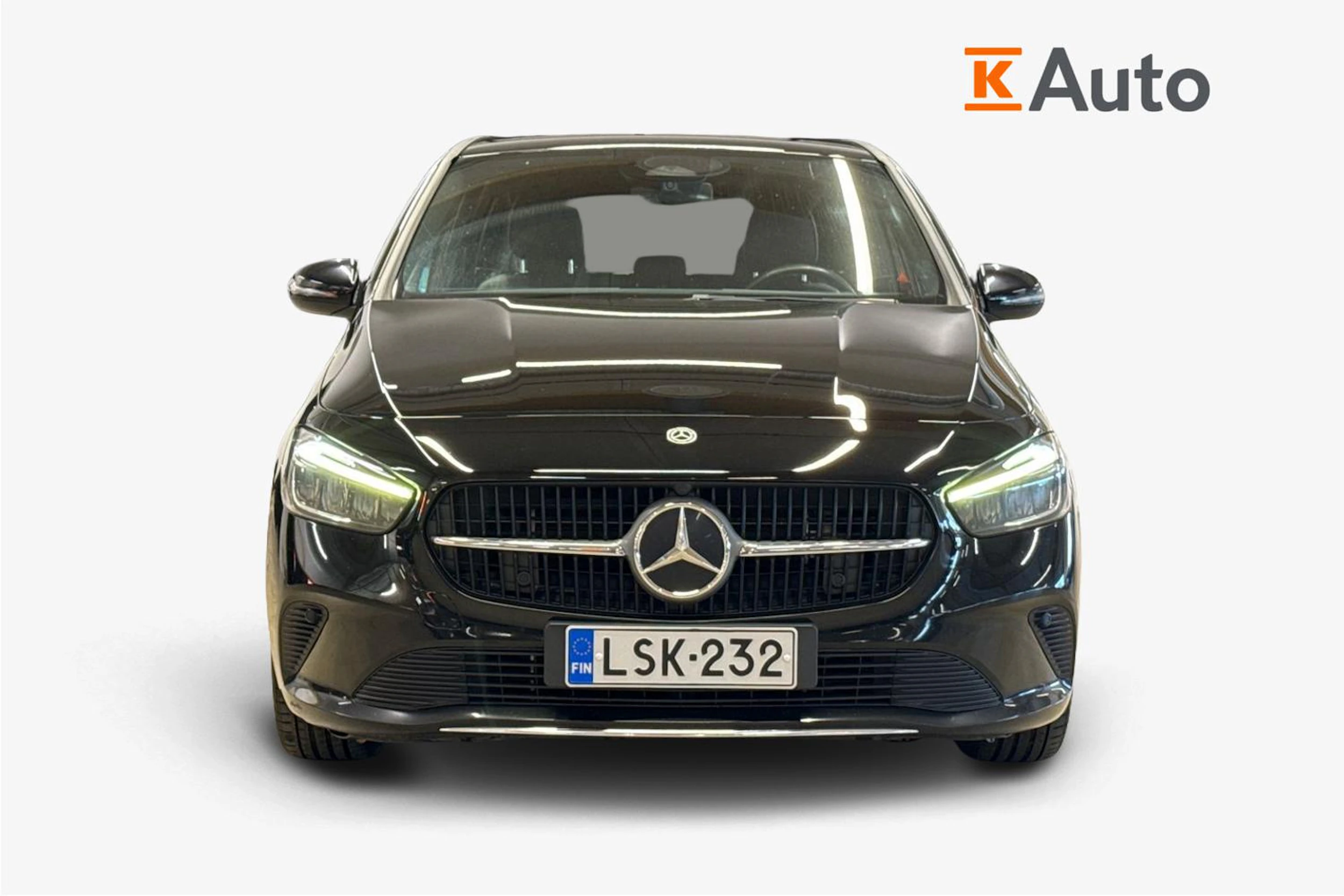 musta Mercedes-Benz B 2023 kuva 4.
