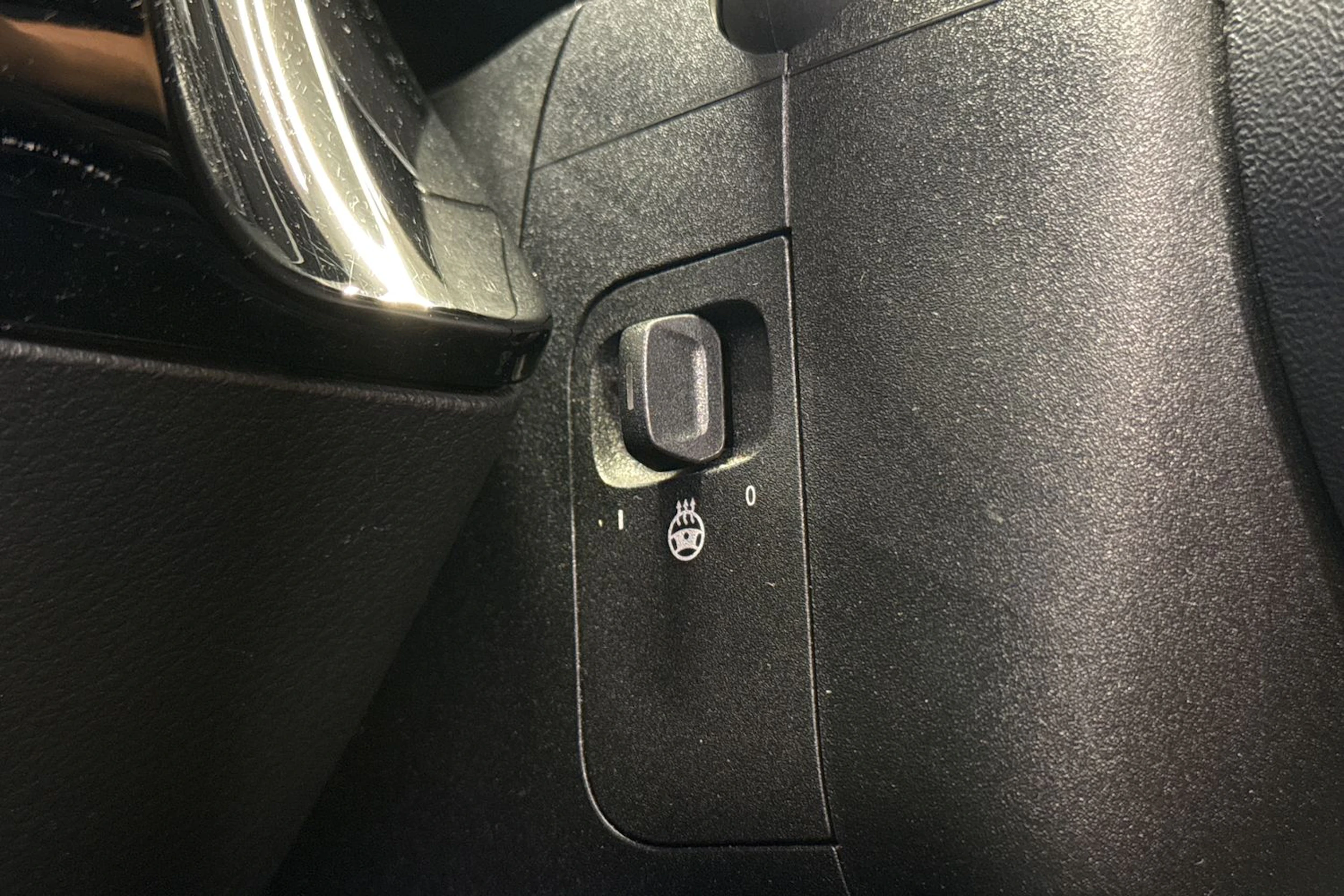 musta Mercedes-Benz B 2023 kuva 24.