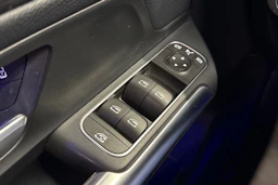 musta Mercedes-Benz B 2023 kuva 32.