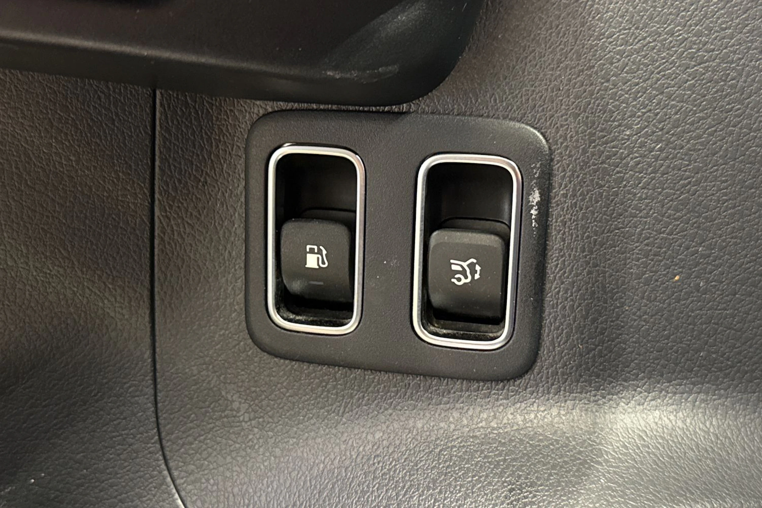 musta Mercedes-Benz B 2023 kuva 33.
