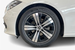 Valkoinen Mercedes-Benz C 180 2022 kuva 11.