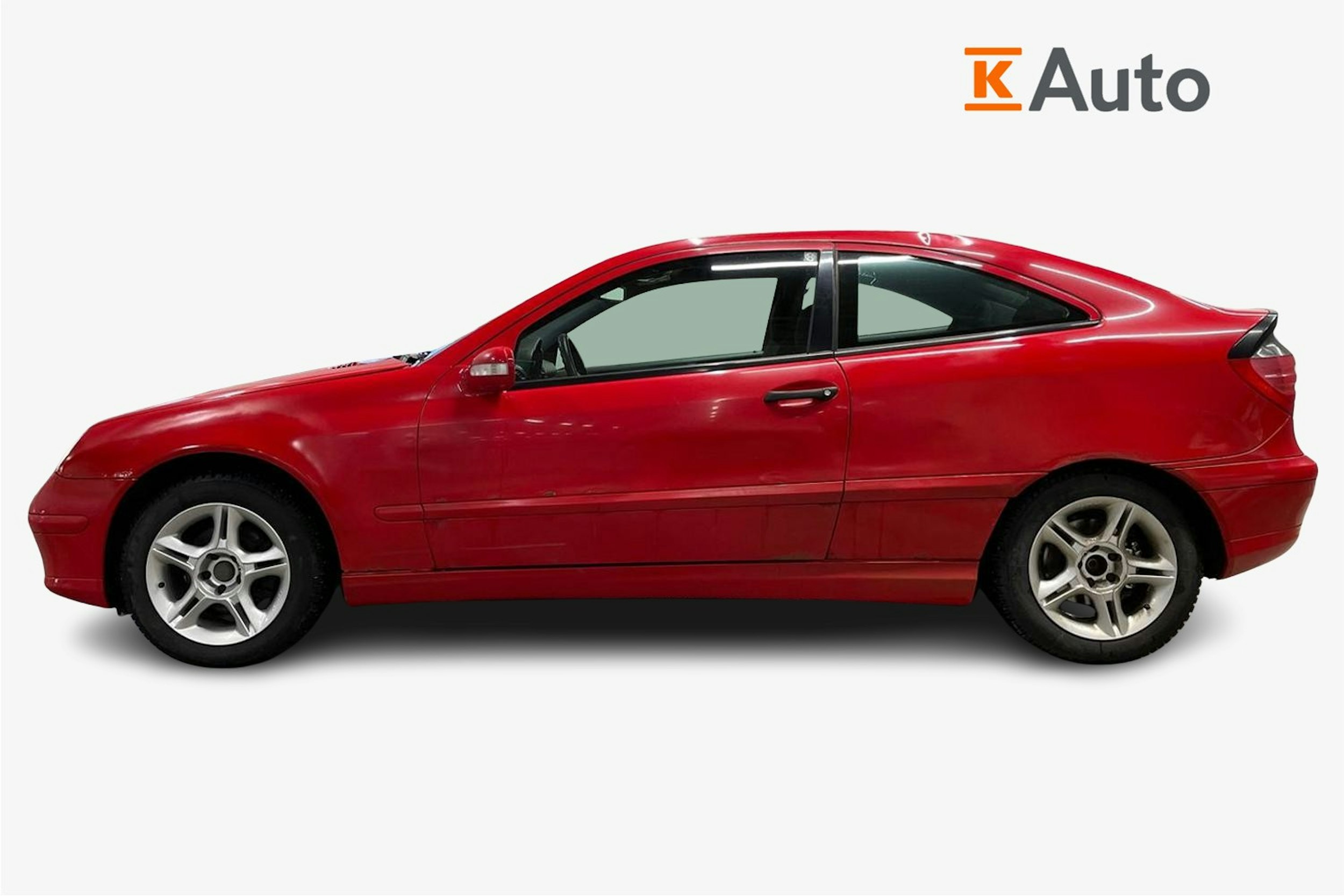 Punainen Mercedes-Benz C 2002 kuva 5.