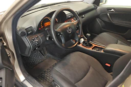 ruskea (beige) Mercedes-Benz C 2002 kuva 3.