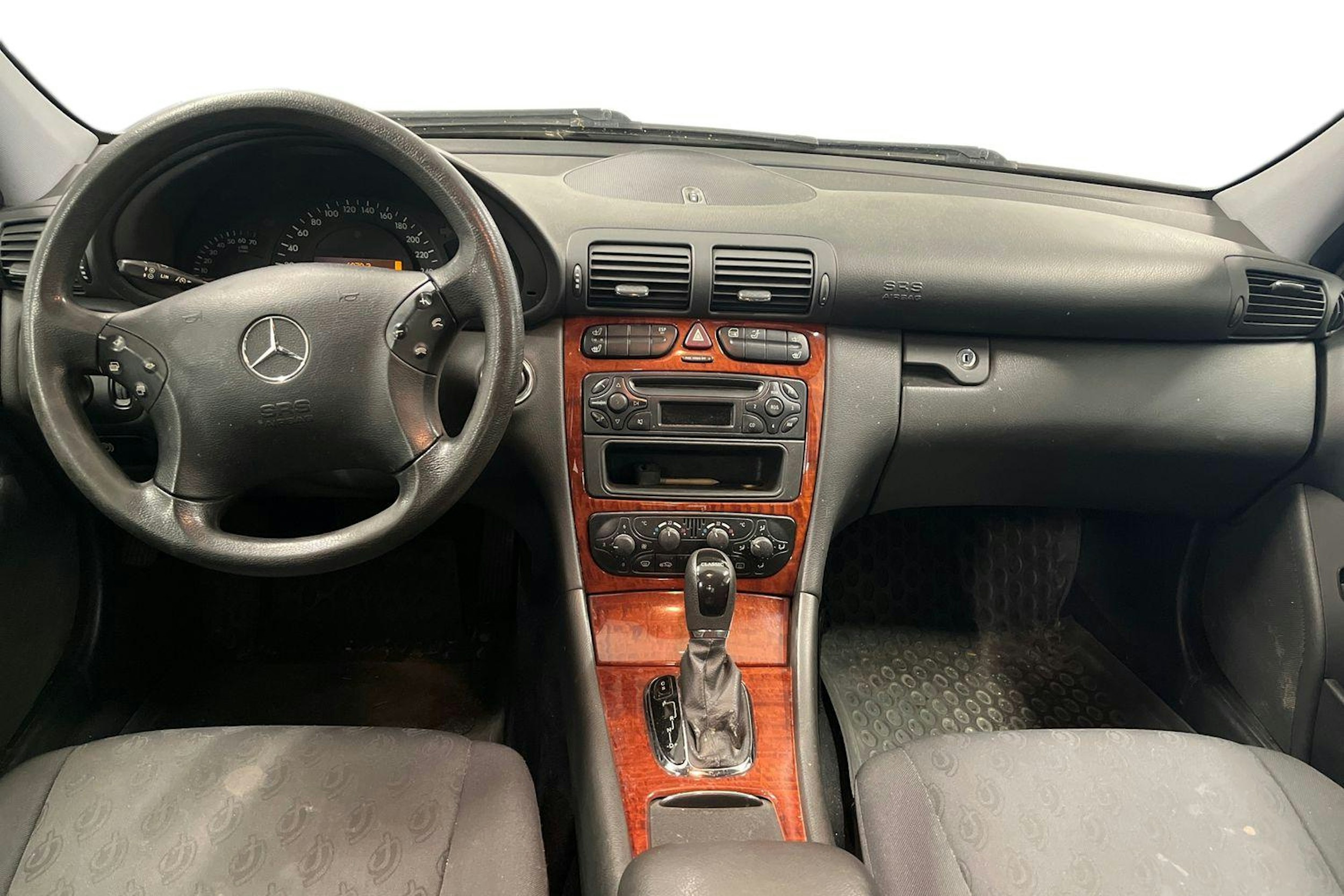 Harmaa Mercedes-Benz C 2003 kuva 7.