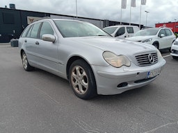 Harmaa Mercedes-Benz C 2004 kuva 1.