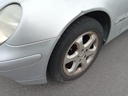 Harmaa Mercedes-Benz C 2004 kuva 2.