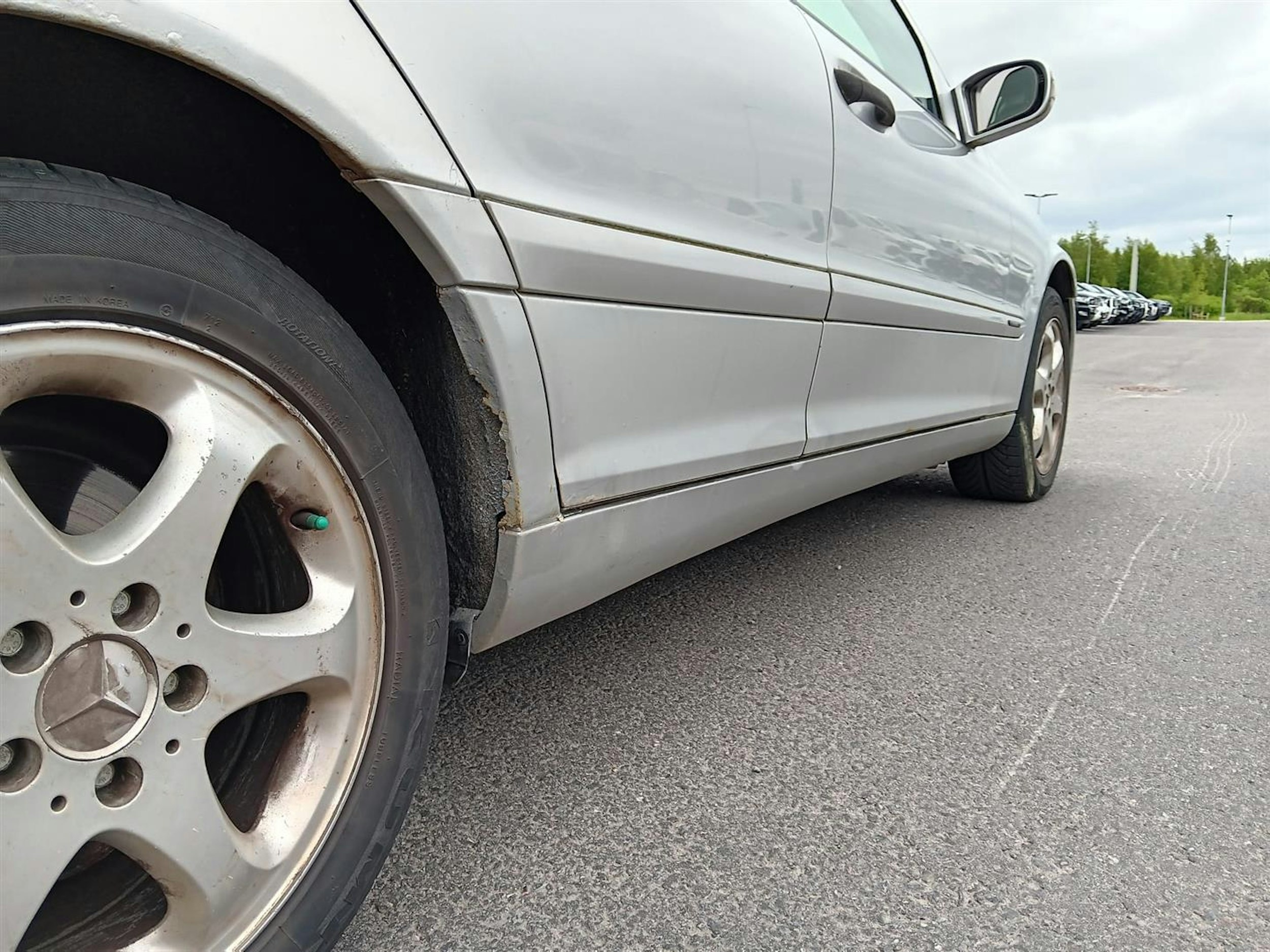 Harmaa Mercedes-Benz C 2004 kuva 14.