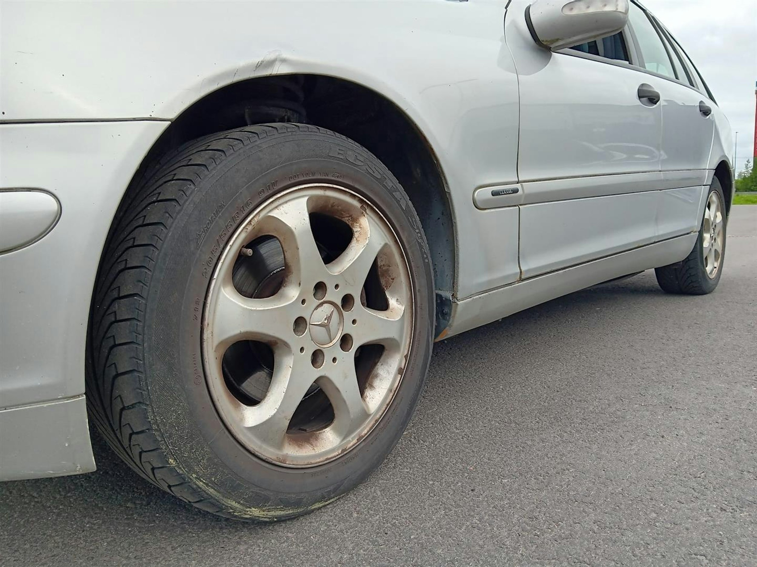 Harmaa Mercedes-Benz C 2004 kuva 17.