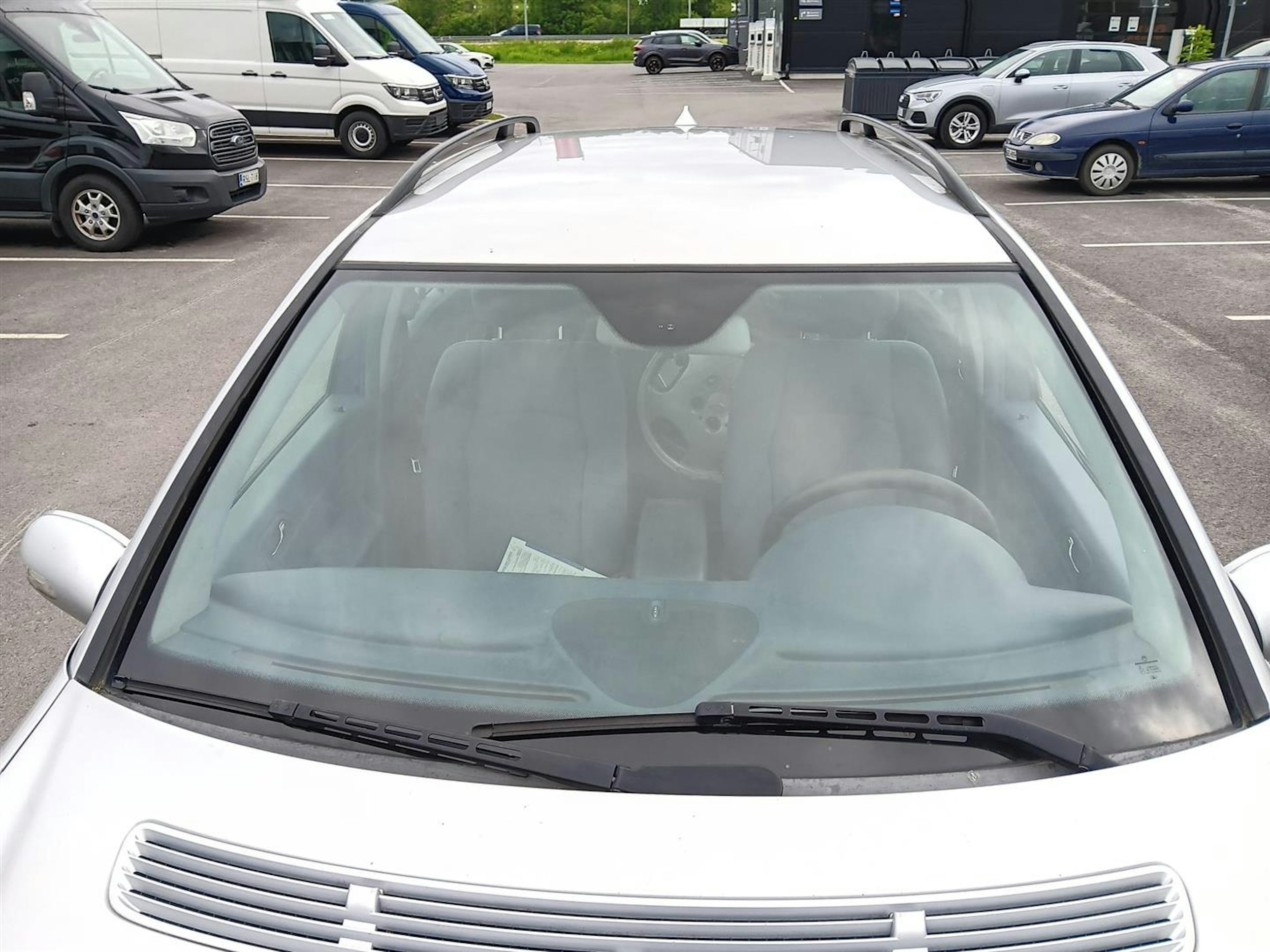 Harmaa Mercedes-Benz C 2004 kuva 18.